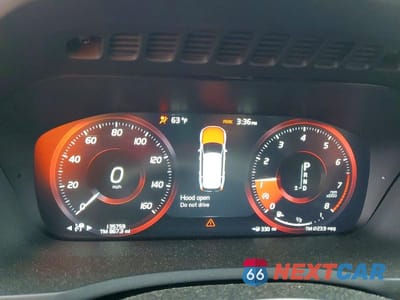 Zdjęcie 9 z 12 samochodu: 2016 VOLVO XC90 T6 VIN:YV4A22PN0G1002344 - miniatura