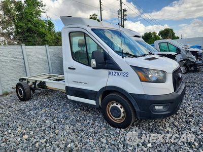 Czwarte zdjęcie samochodu z boku: 2021 FORD TRANSIT TRUCK CAB AND CHASSIS VIN:1FDBW5Z88MKA79954 - miniatura