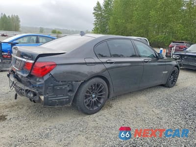 Trzecie zdjęcie samochodu z tyłu: 2013 BMW 750 LI VIN:WBAYE8C57DD133456 - miniatura