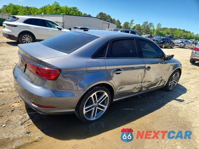 Trzecie zdjęcie samochodu z tyłu: 2020 AUDI A3 PREMIUM VIN:WAUAUGFF9LA104396 - miniatura