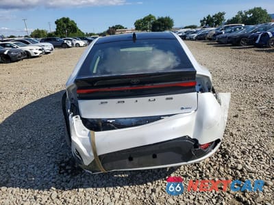 Zdjęcie 6 z 12 samochodu: 2026 TOYOTA PRIUS LIMITED VIN:JTDACAAU7T3074621 - miniatura