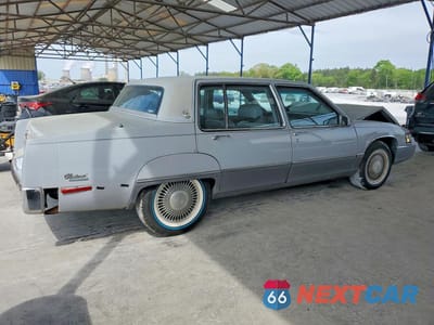 Trzecie zdjęcie samochodu z tyłu: 1990 CADILLAC FLEETWOOD 60 SPECIAL VIN:1G6CS5332L4248387 - miniatura