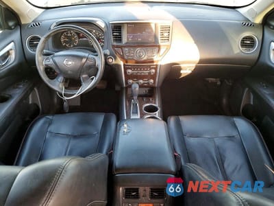 Zdjęcie 8 z 13 samochodu: 2016 NISSAN PATHFINDER SL VIN:5N1AR2MN3GC610751 - miniatura
