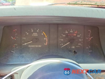 Zdjęcie 9 z 12 samochodu: 1988 FORD MUSTANG GT VIN:1FABP42E3JF134459 - miniatura