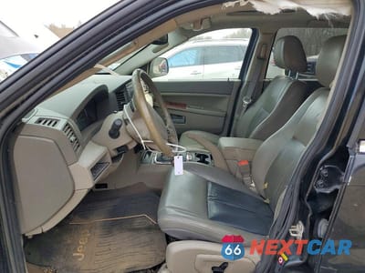 Zdjęcie 7 z 13 samochodu: 2005 JEEP GRAND CHEROKEE LIMITED VIN:1J8HR58205C728413 - miniatura