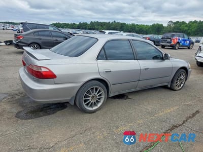 Trzecie zdjęcie samochodu z tyłu: 1999 HONDA ACCORD LX VIN:1HGCG564XXA071017 - miniatura