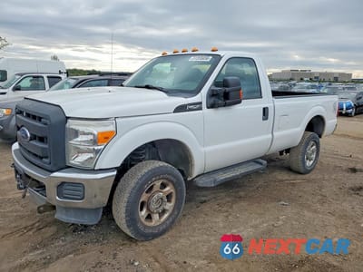 2015 FORD F250 SUPER DUTY 1FTBF2B65FEA61358 - główne zdjęcie licytacji z USA - miniatura