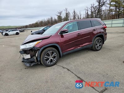 2019 TOYOTA HIGHLANDER LE 5TDBZRFH8KS953264 - główne zdjęcie licytacji z USA - miniatura