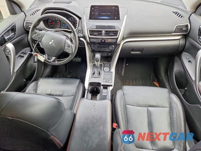 Zdjęcie 8 z 13 samochodu: 2019 MITSUBISHI ECLIPSE CROSS SE VIN:JA4AT5AAXKZ000368 - miniatura