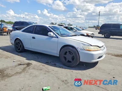 Czwarte zdjęcie samochodu z boku: 2000 HONDA ACCORD EX VIN:1HGCG2255YA015131 - miniatura
