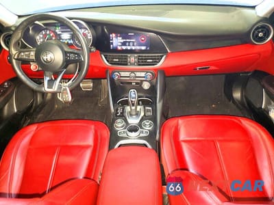 Zdjęcie 8 z 13 samochodu: 2021 ALFA ROMEO GIULIA SPORT VIN:ZARFAMANXM7649140 - miniatura