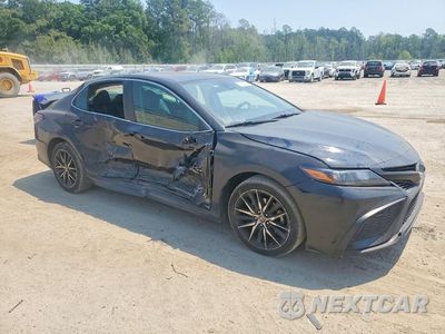 Czwarte zdjęcie samochodu z boku: 2021 TOYOTA CAMRY SE VIN:4T1G11AK0MU410597 - miniatura