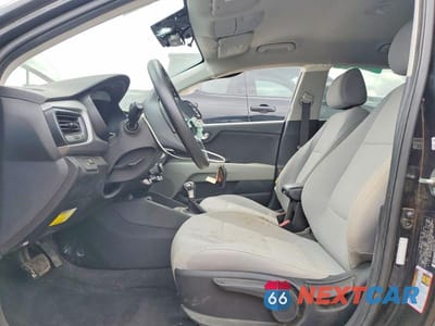 Zdjęcie 7 z 13 samochodu: 2023 KIA RIO S VIN:3KPA24AD8PE526398 - miniatura