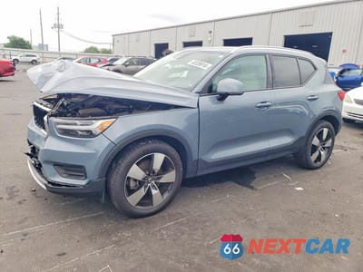 2020 VOLVO XC40 T5 MOMENTUM YV4162UKXL2286861 - główne zdjęcie licytacji z USA - miniatura