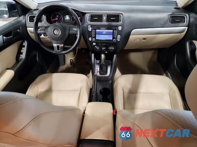 Zdjęcie 8 z 12 samochodu: 2014 VOLKSWAGEN JETTA SE VIN:3VWD17AJ9EM419934 - miniatura