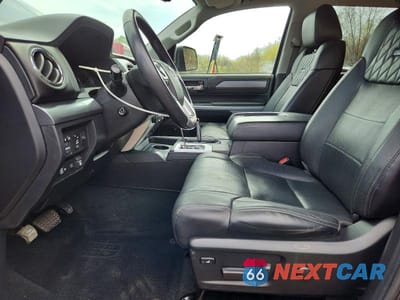 Zdjęcie 7 z 13 samochodu: 2021 TOYOTA TUNDRA PLATINUM VIN:5TFAY5F1XMX021073 - miniatura