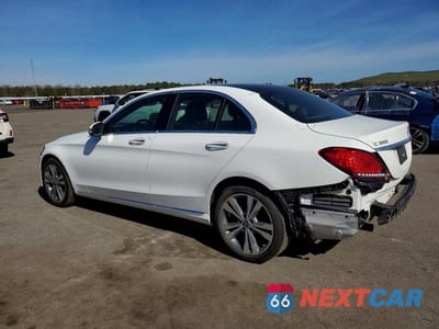 Drugie zdjęcie samochodu z przodu: 2019 MERCEDES-BENZ C300 VIN:55SWF8EB1KU300859 - miniatura