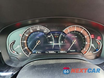 Zdjęcie 9 z 13 samochodu: 2018 BMW M550XI VIN:WBAJB9C54JB036528 - miniatura