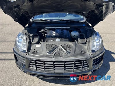 Zdjęcie 8 z 10 samochodu: 2015 PORSCHE MACAN S VIN:WP1AB2A55FLB71739 - miniatura
