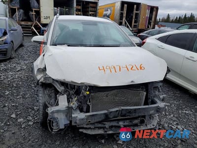 Piąte zdjęcie samochodu w środku: 2021 HYUNDAI KONA SE VIN:KM8K12AA2MU718670 - miniatura