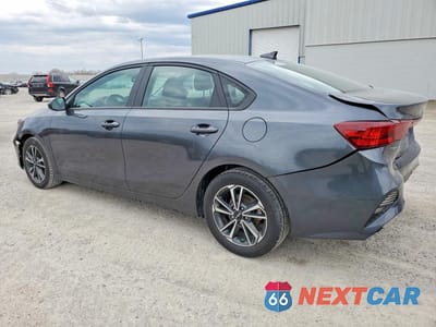 Drugie zdjęcie samochodu z przodu: 2022 KIA FORTE LXS VIN:3KPF24AD7NE500300 - miniatura