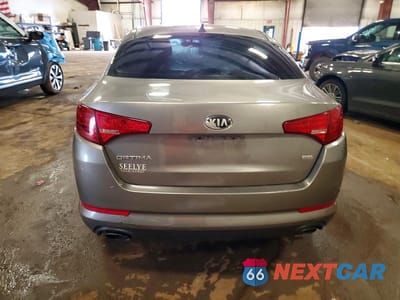 Zdjęcie 6 z 12 samochodu: 2013 KIA OPTIMA LX VIN:5XXGM4A77DG166753 - miniatura