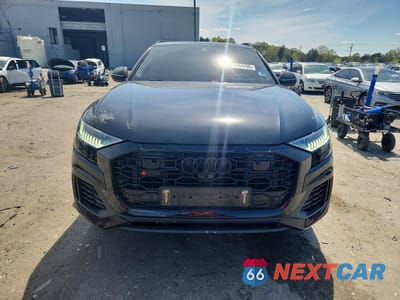 Piąte zdjęcie samochodu w środku: 2019 AUDI Q8 PRESTIGE VIN:WA1CVAF17KD008347 - miniatura