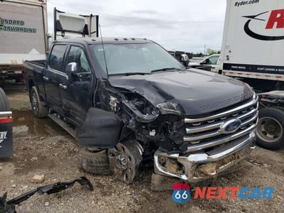 Czwarte zdjęcie samochodu z boku: 2024 FORD F350 SUPER DUTY VIN:1FT8W3BT6REE99560 - miniatura
