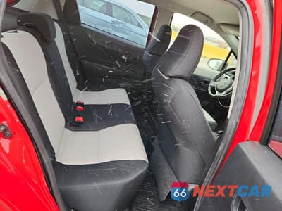 Zdjęcie 10 z 12 samochodu: 2014 TOYOTA YARIS 5-DOOR LE VIN:JTDKTUD31ED581620 - miniatura