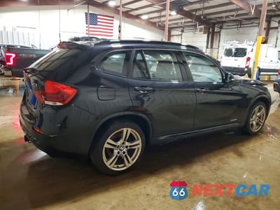 Trzecie zdjęcie samochodu z tyłu: 2015 BMW X1 XDRIVE28I VIN:WBAVL1C59FVY35162 - miniatura