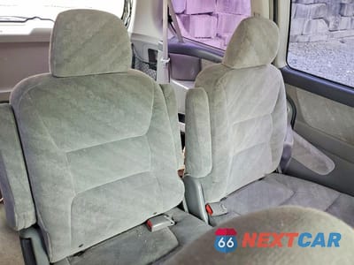 Zdjęcie 11 z 13 samochodu: 2004 HONDA ODYSSEY EX VIN:5FNRL18664B014862 - miniatura