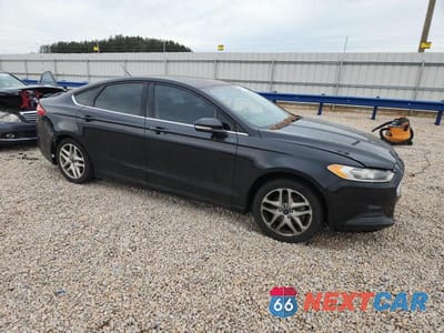 Czwarte zdjęcie samochodu z boku: 2014 FORD FUSION SE VIN:1FA6P0H76E5372823 - miniatura