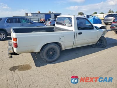 Trzecie zdjęcie samochodu z tyłu: 1993 TOYOTA PICKUP BASE VIN:JT4RN81A7P5167161 - miniatura