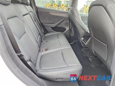 Zdjęcie 10 z 12 samochodu: 2026 TESLA MODEL Y VIN:7SAYGDEDXTF407138 - miniatura