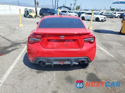 Zdjęcie 6 z 13 samochodu: 2017 TOYOTA 86 BASE VIN:JF1ZNAA1XH8701203 - miniatura