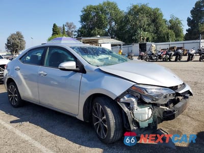 Czwarte zdjęcie samochodu z boku: 2018 TOYOTA COROLLA SE VIN:5YFBURHE8JP785201 - miniatura