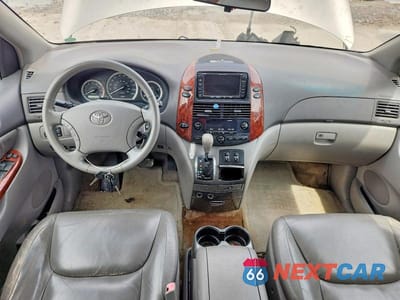 Zdjęcie 8 z 13 samochodu: 2005 TOYOTA SIENNA XLE 7 PASSENGER VIN:5TDZA22C25S268656 - miniatura