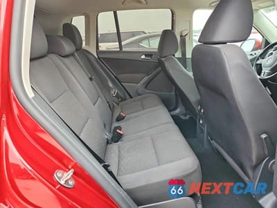 Zdjęcie 11 z 13 samochodu: 2015 VOLKSWAGEN TIGUAN S VIN:WVGAV7AX1FW001718 - miniatura