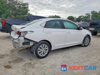 Trzecie zdjęcie samochodu z tyłu: 2022 HYUNDAI ACCENT SE VIN:3KPC24A67NE170260 - miniatura