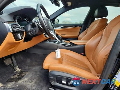 Zdjęcie 7 z 12 samochodu: 2018 BMW 530 XI VIN:WBAJA7C58JWC75194 - miniatura