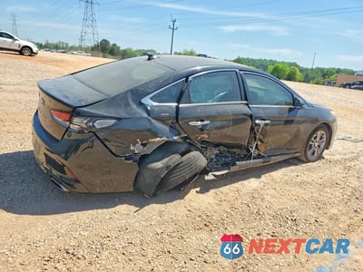 Trzecie zdjęcie samochodu z tyłu: 2018 HYUNDAI SONATA SEL VIN:5NPE34AF6JH602865 - miniatura