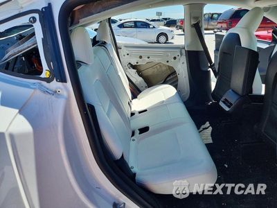 Zdjęcie 10 z 13 samochodu: 2023 TESLA MODEL Y VIN:7SAYGDEE6PA080071 - miniatura