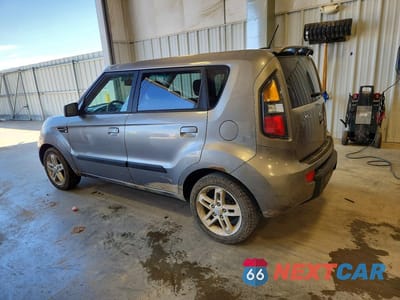 Drugie zdjęcie samochodu z przodu: 2010 KIA SOUL + VIN:KNDJT2A22A7192537 - miniatura