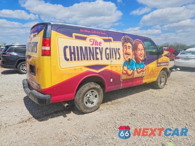 Trzecie zdjęcie samochodu z tyłu: 2016 CHEVROLET EXPRESS G3500 DELIVERY VAN VIN:1GCZGGFG0G1141915 - miniatura