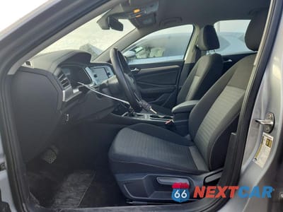 Zdjęcie 7 z 11 samochodu: 2024 VOLKSWAGEN JETTA S VIN:3VW5M7BU8RM040305 - miniatura