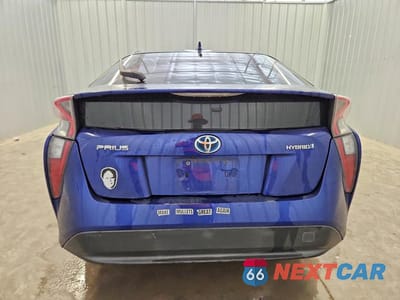 Zdjęcie 6 z 12 samochodu: 2016 TOYOTA PRIUS THREE VIN:JTDKARFU2G3512646 - miniatura