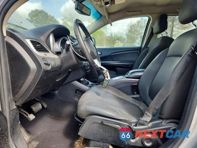 Zdjęcie 7 z 13 samochodu: 2017 DODGE JOURNEY CROSSROAD VIN:3C4PDCGB0HT516112 - miniatura