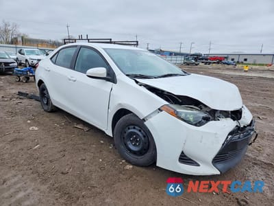 Czwarte zdjęcie samochodu z boku: 2019 TOYOTA COROLLA LE VIN:5YFBURHE2KP935465 - miniatura