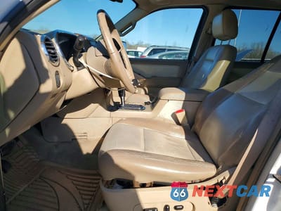 Zdjęcie 7 z 12 samochodu: 2007 FORD EXPLORER EDDIE BAUER VIN:1FMEU74E87UA37837 - miniatura