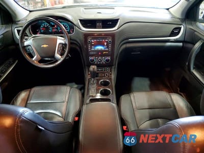 Zdjęcie 8 z 13 samochodu: 2017 CHEVROLET TRAVERSE LT VIN:1GNKRHKD2HJ124085 - miniatura